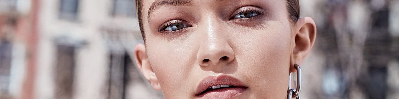 Banner tutorial make-up viso Primo piano di Gigi Hadid
