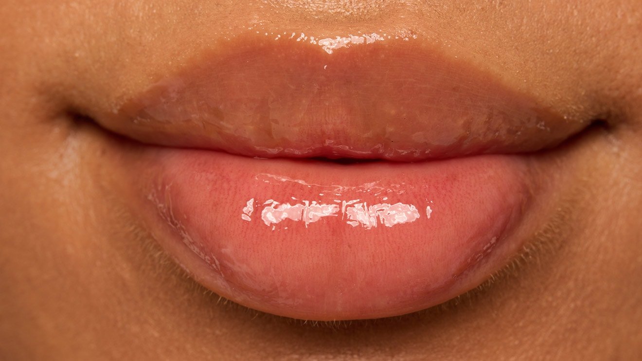 lipmacro6 mny makl liftergloss 1600x900