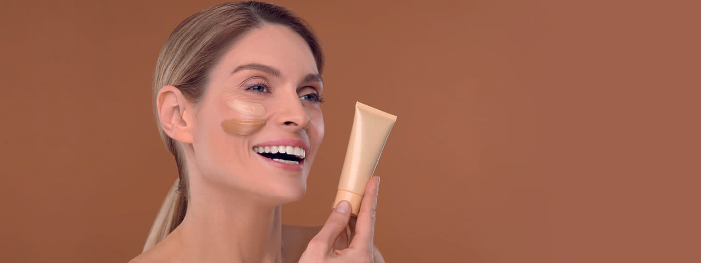 Come scegliere il fondotinta e capire il colore giusto