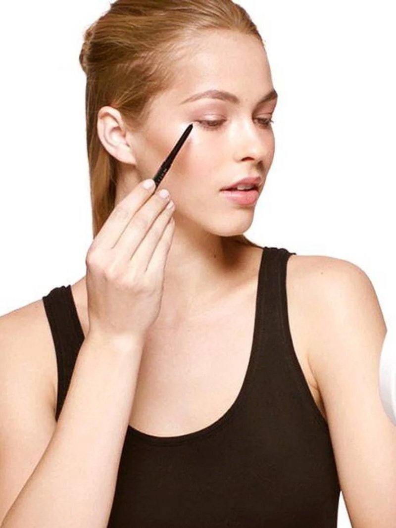 Hack applicazione consigli eyeliner Maybelline